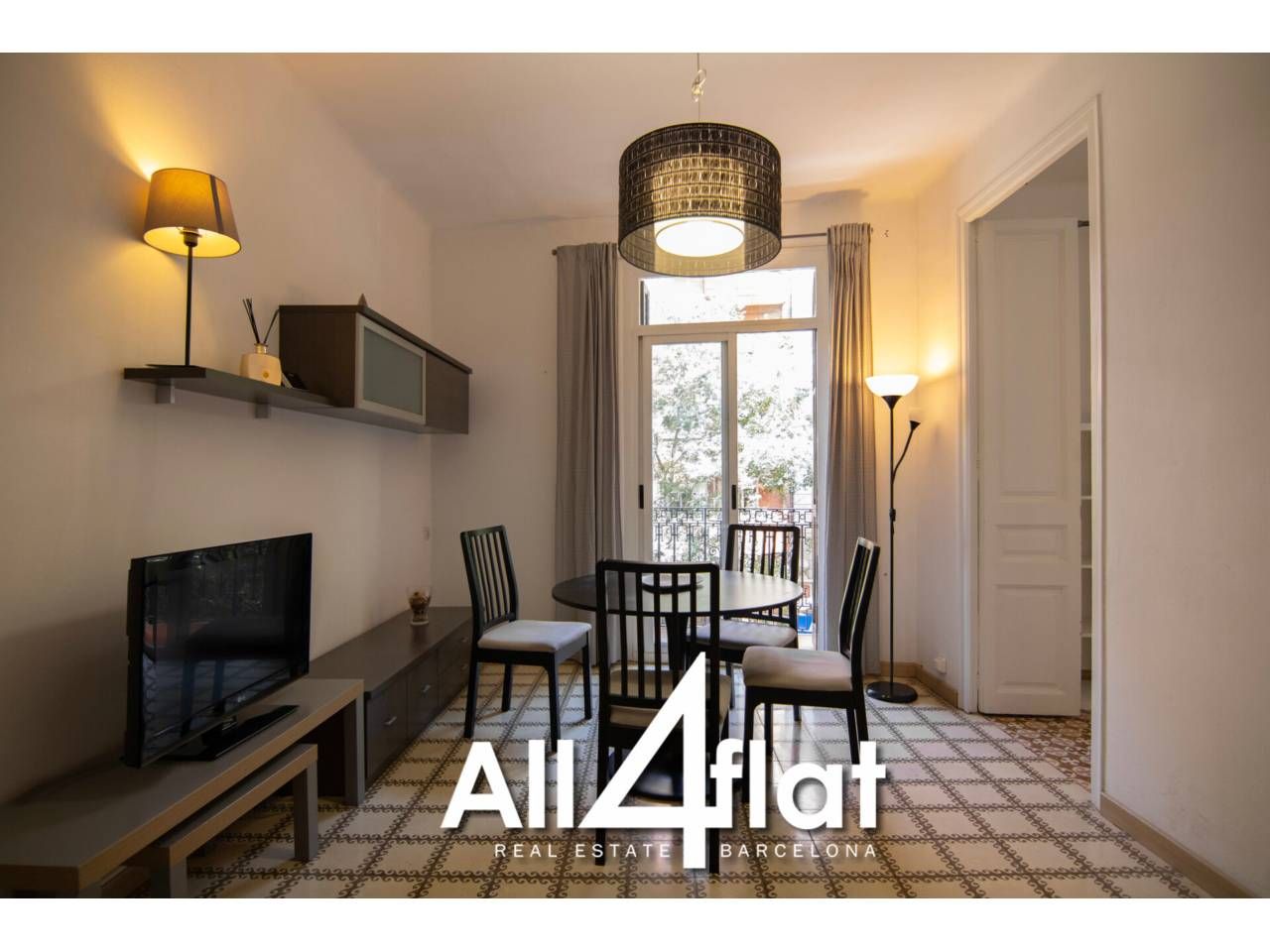 Exterior view of Flat to rent in  Barcelona Capital  with Heating, Furnished and Balcony