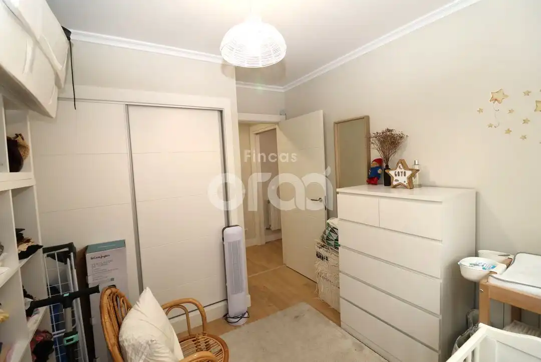 Schlafzimmer von Wohnung zum Verkauf in Santurtzi  mit Heizung, Terrasse und Abstellraum