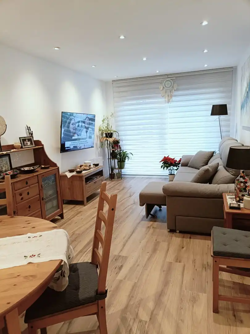Sala de estar de Piso en venta en Calonge i Sant Antoni con Calefacción, Terraza y Balcón