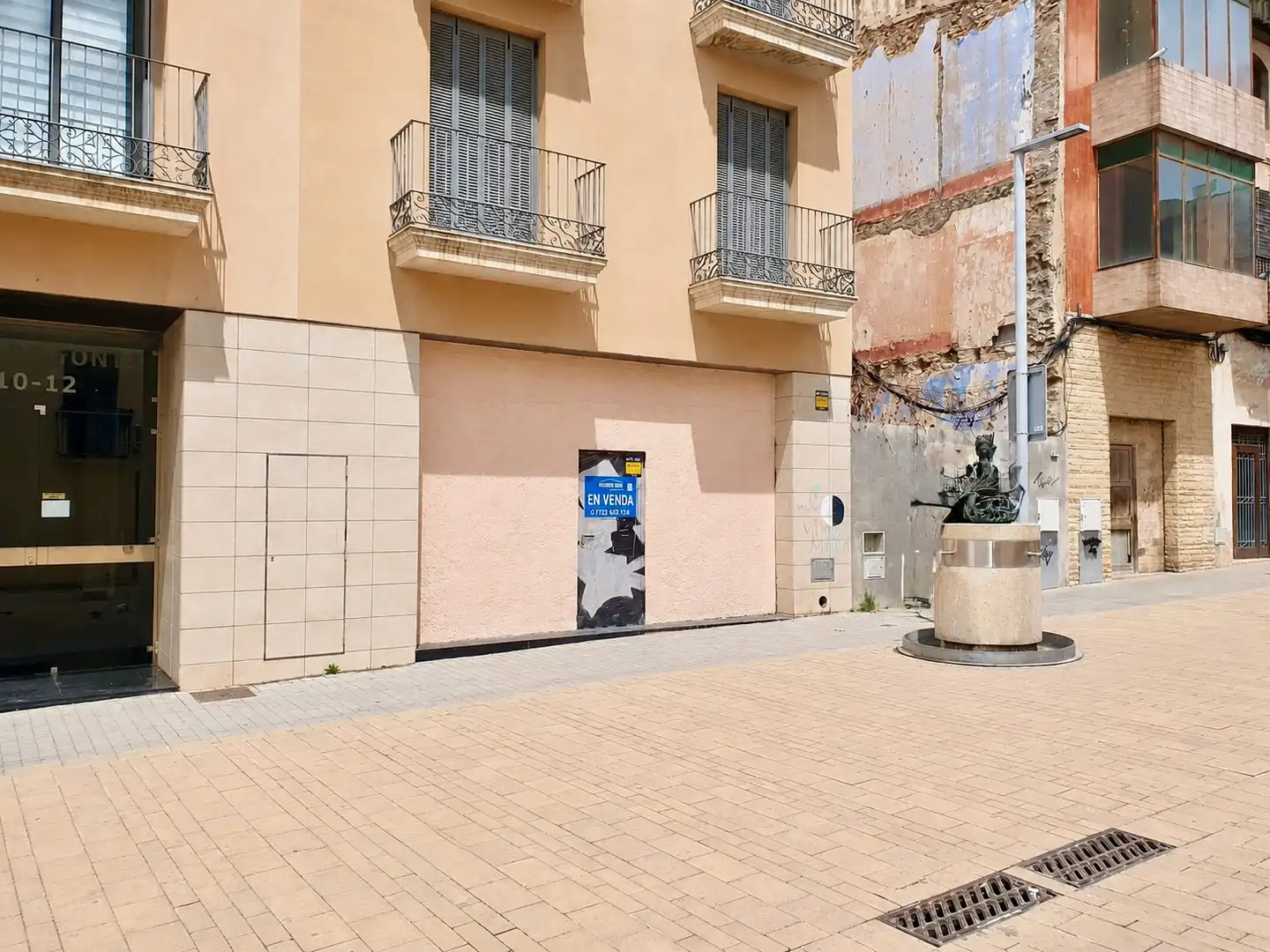 Business premises for sale in Carrer de les Quatre Fonts 10, imagen 4