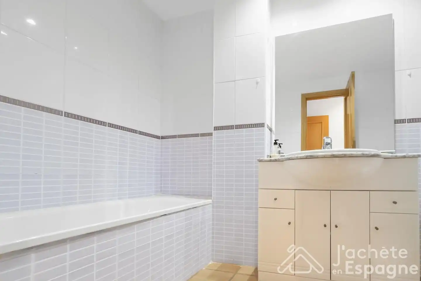 Piso con terraza en venta en Calle Barcelona, imagen 17