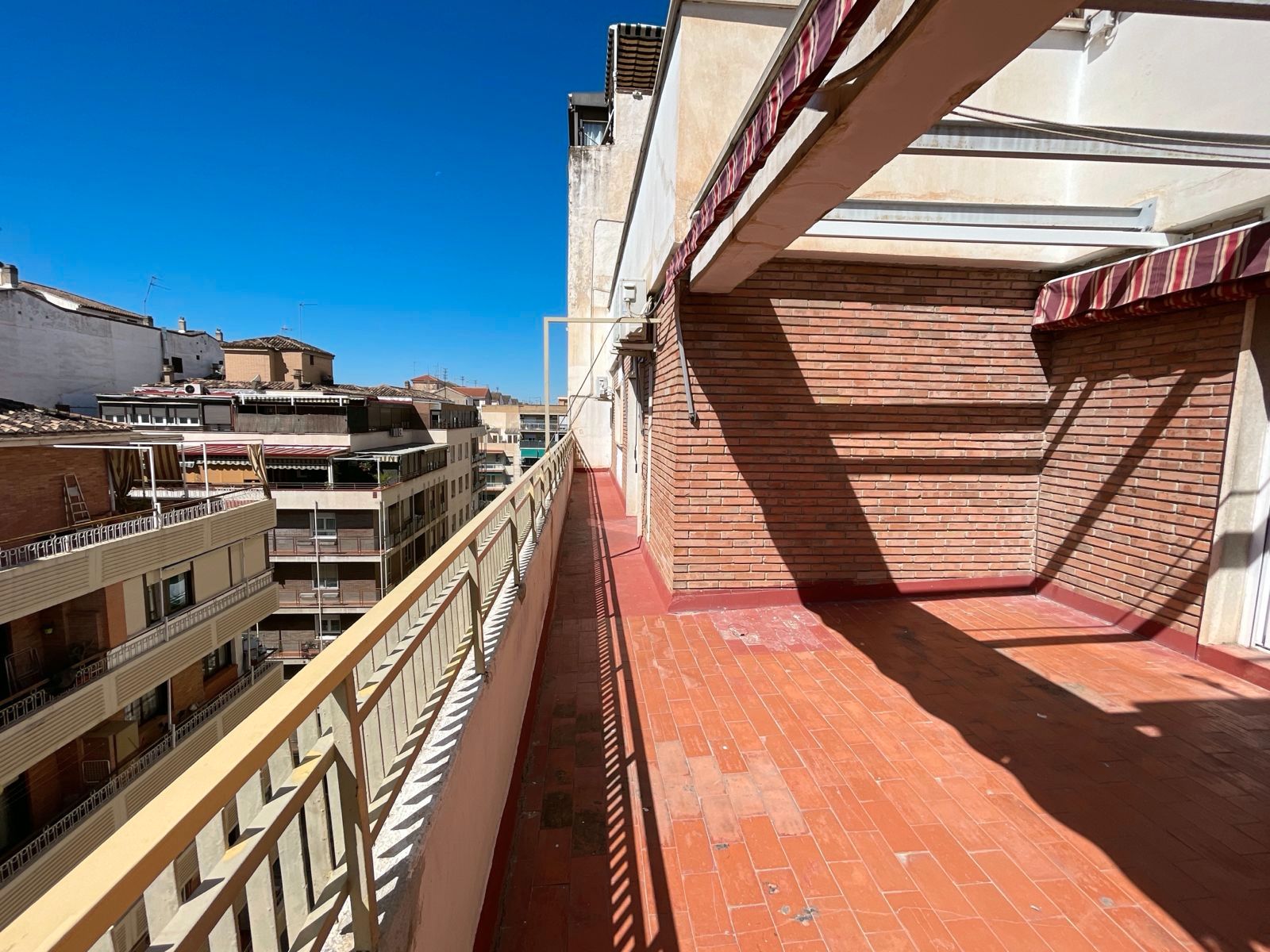 Terraza de Ático en venta en  Granada Capital con Aire acondicionado, Calefacción y Terraza