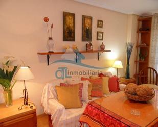 Living room of Flat to rent in Linares  with Air Conditioner, Heating and Furnished