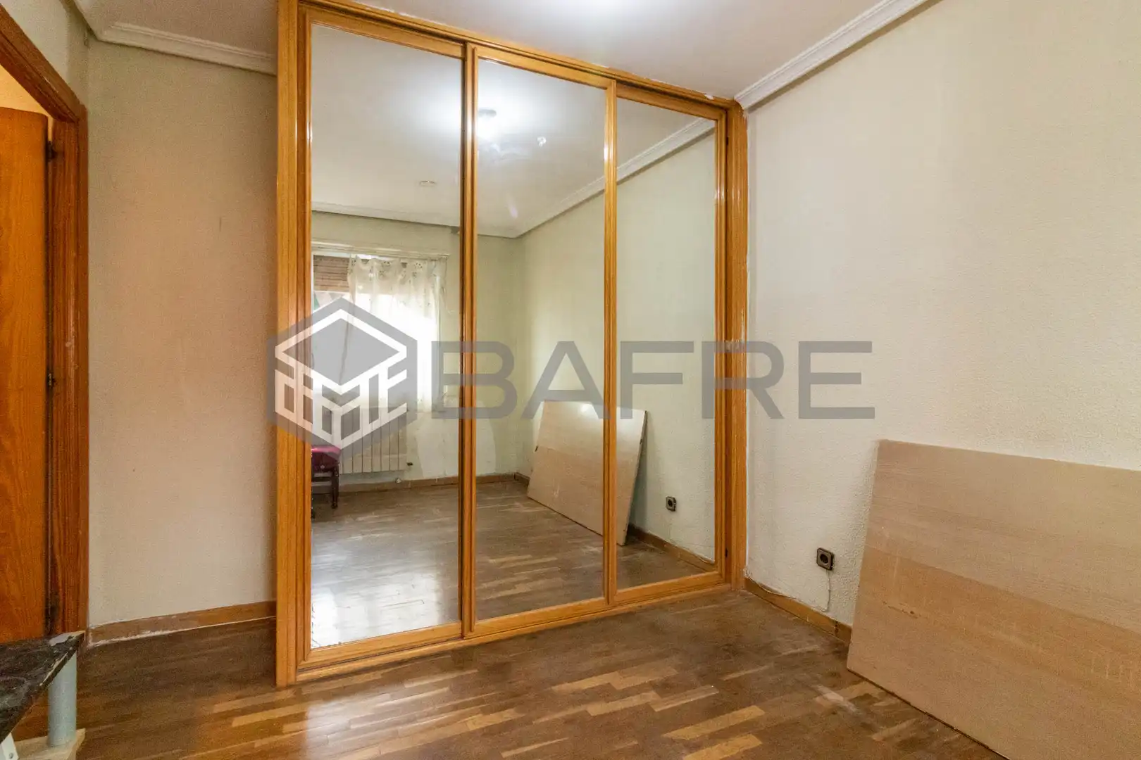 Schlafzimmer von Wohnung zum Verkauf in Madrid