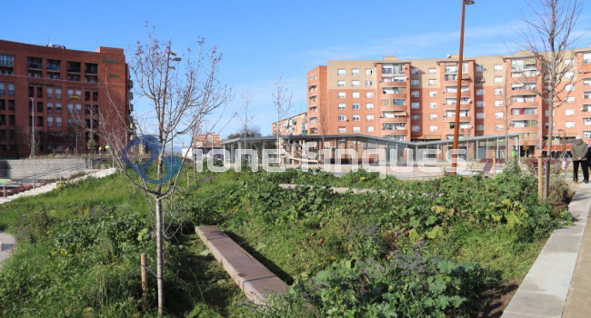 Flat for sale in Sabadell  with Heating, Balcony and Internet