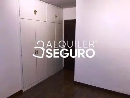 Habitación de Piso de alquiler en Vitoria - Gasteiz con Calefacción, Terraza y Trastero
