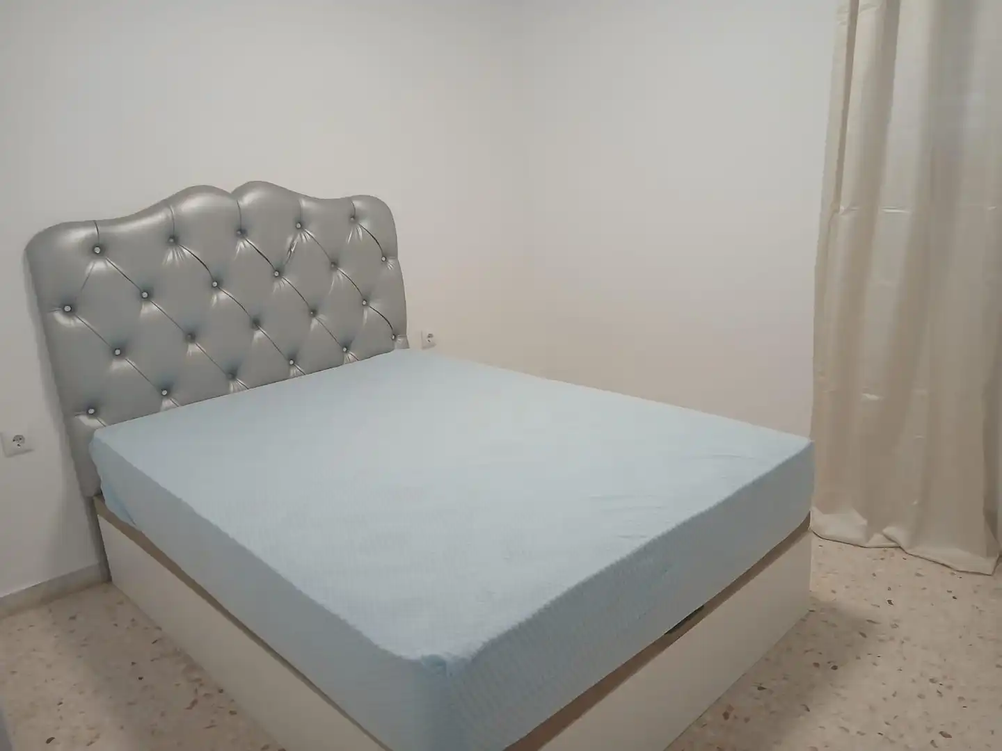 Habitación de Piso de alquiler en Cáceres con Amueblado