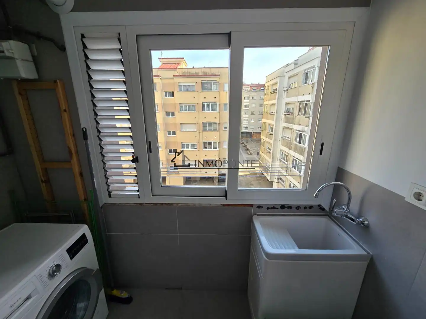 Terraza de Piso en venta en Pontevedra Capital  con Calefacción, Horno y Lavadora