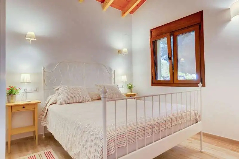Dormitori de Finca rústica en venda en Teulada amb Jardí privat, Terrassa i Traster