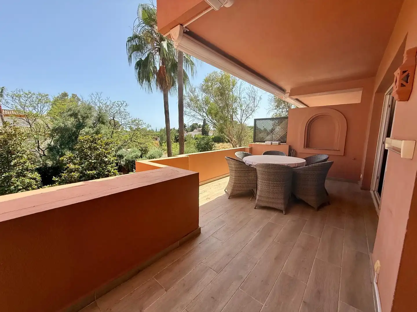 Terrassa de Apartament de lloguer en Marbella amb Aire condicionat, Terrassa i Piscina