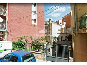 Terreny residencial en venda a Avenida Montserrat 47