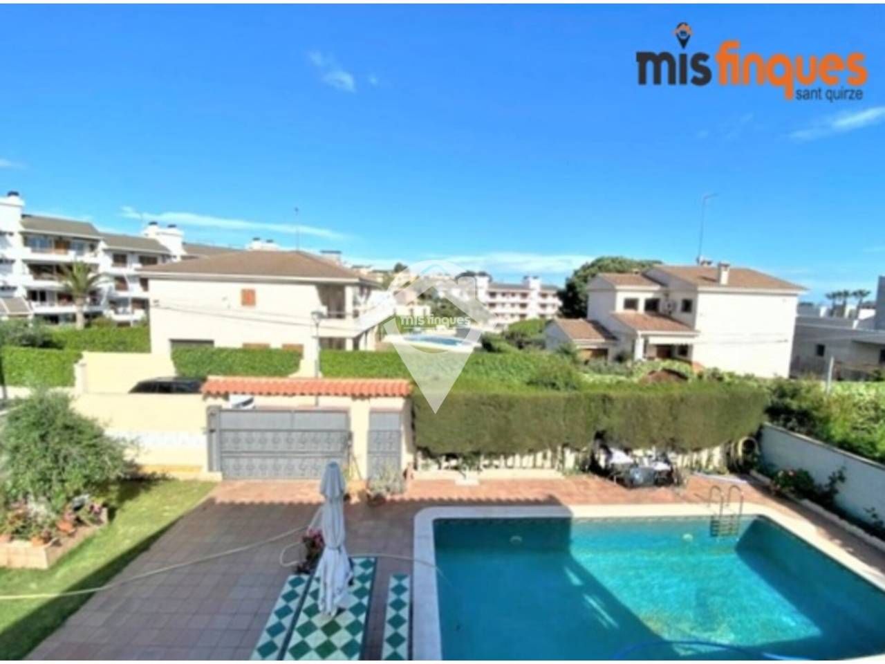 Piscina de Casa o xalet en venda en El Vendrell amb Calefacció, Jardí privat i Terrassa