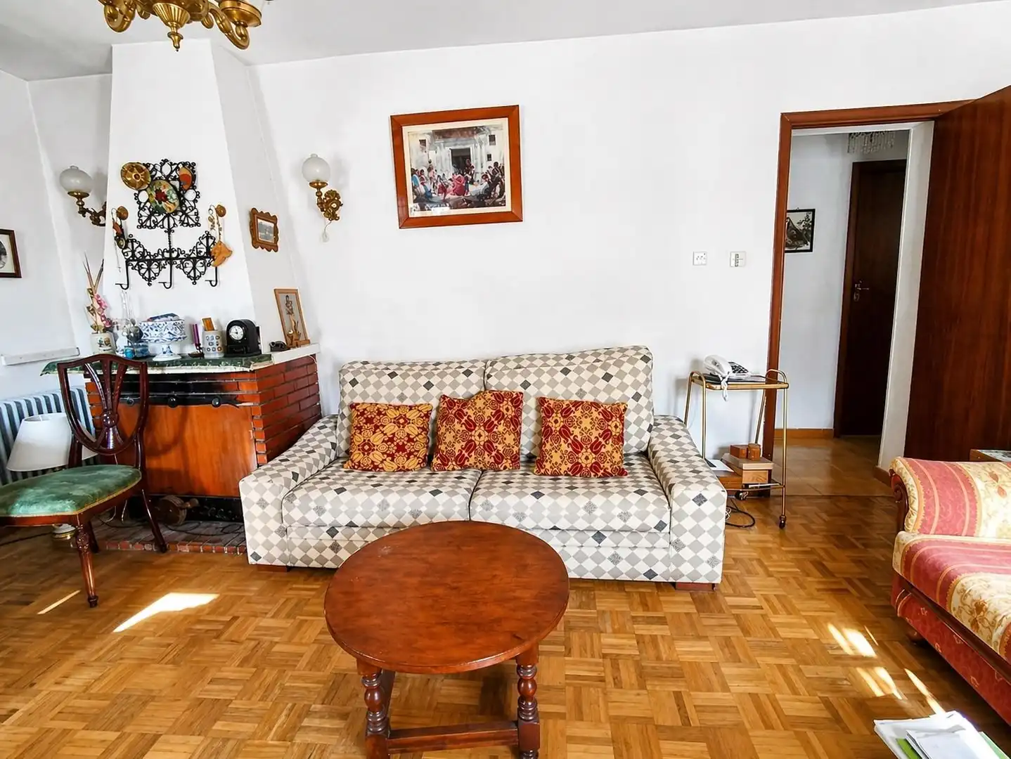 Sala de estar de Casa o chalet en venta en Pozuelo de Alarcón con Calefacción