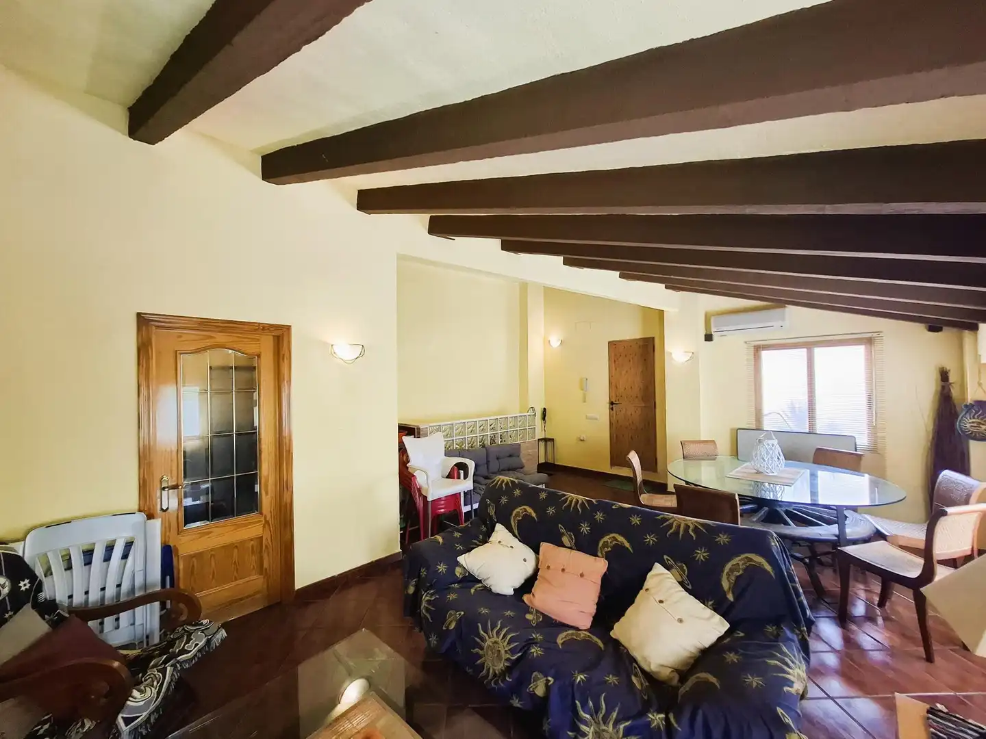 Sala d'estar de Casa adosada en venda en Ontinyent amb Terrassa