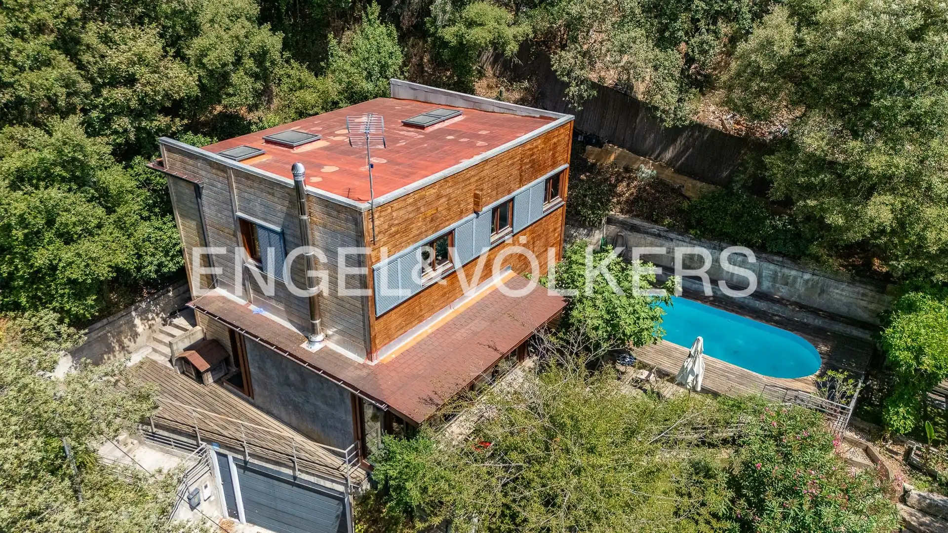 Vista exterior de Casa o chalet en venta en Barcelona con Calefacción, Jardín privado y Parquet