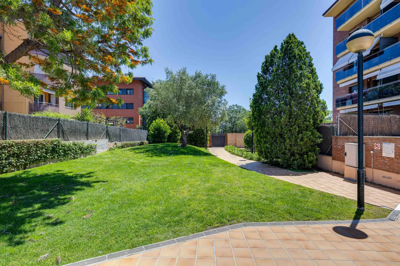 Garden of Flat for sale in Sant Cugat del Vallès  with Air Conditioner, Heating and Parquet flooring