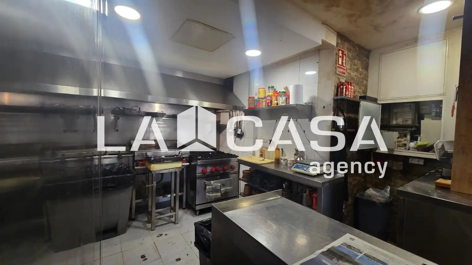 Cocina de Local en venta en Barcelona