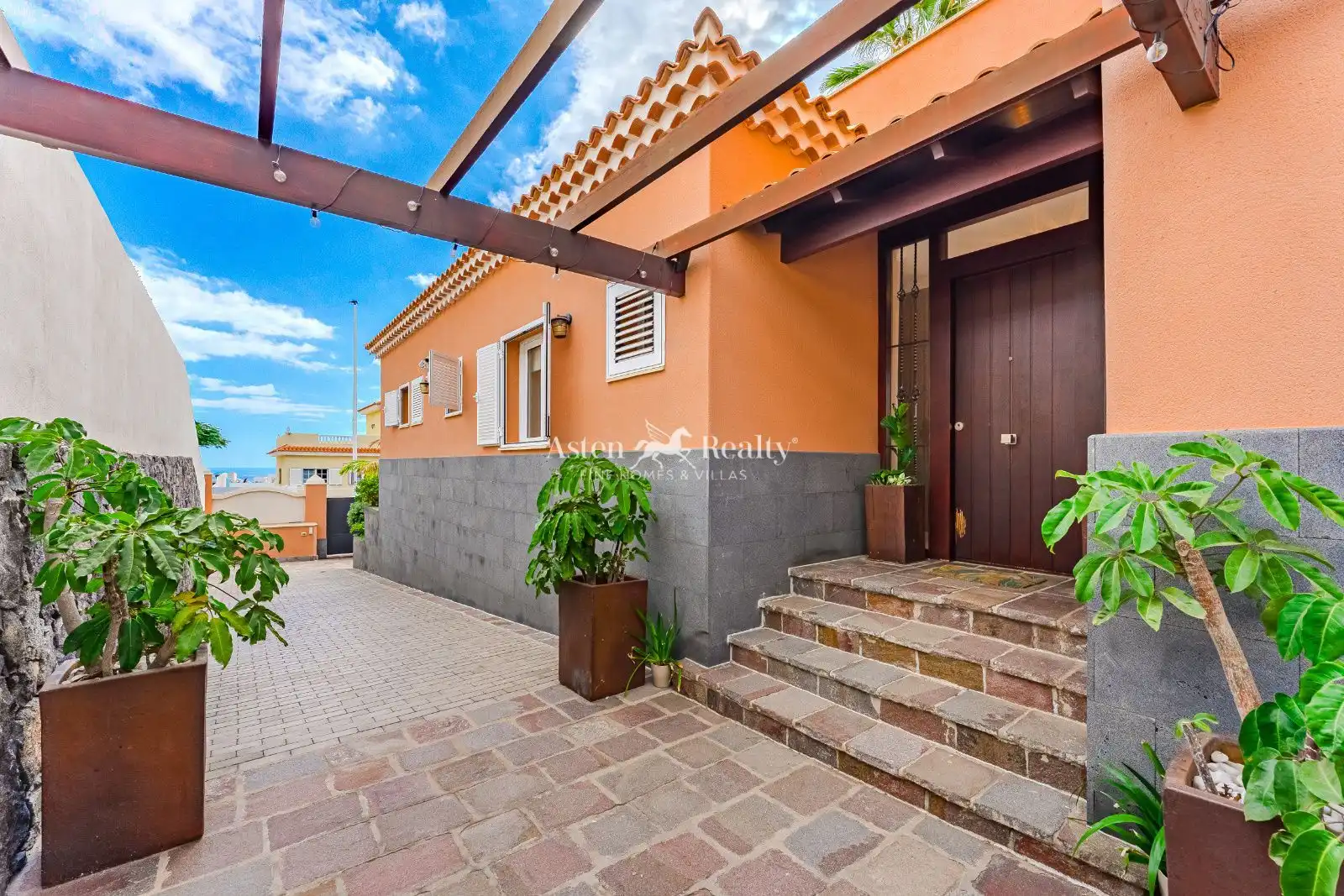 Exterior view of Houses for sale in Adeje  with Air Conditioner, Heating and Terrace