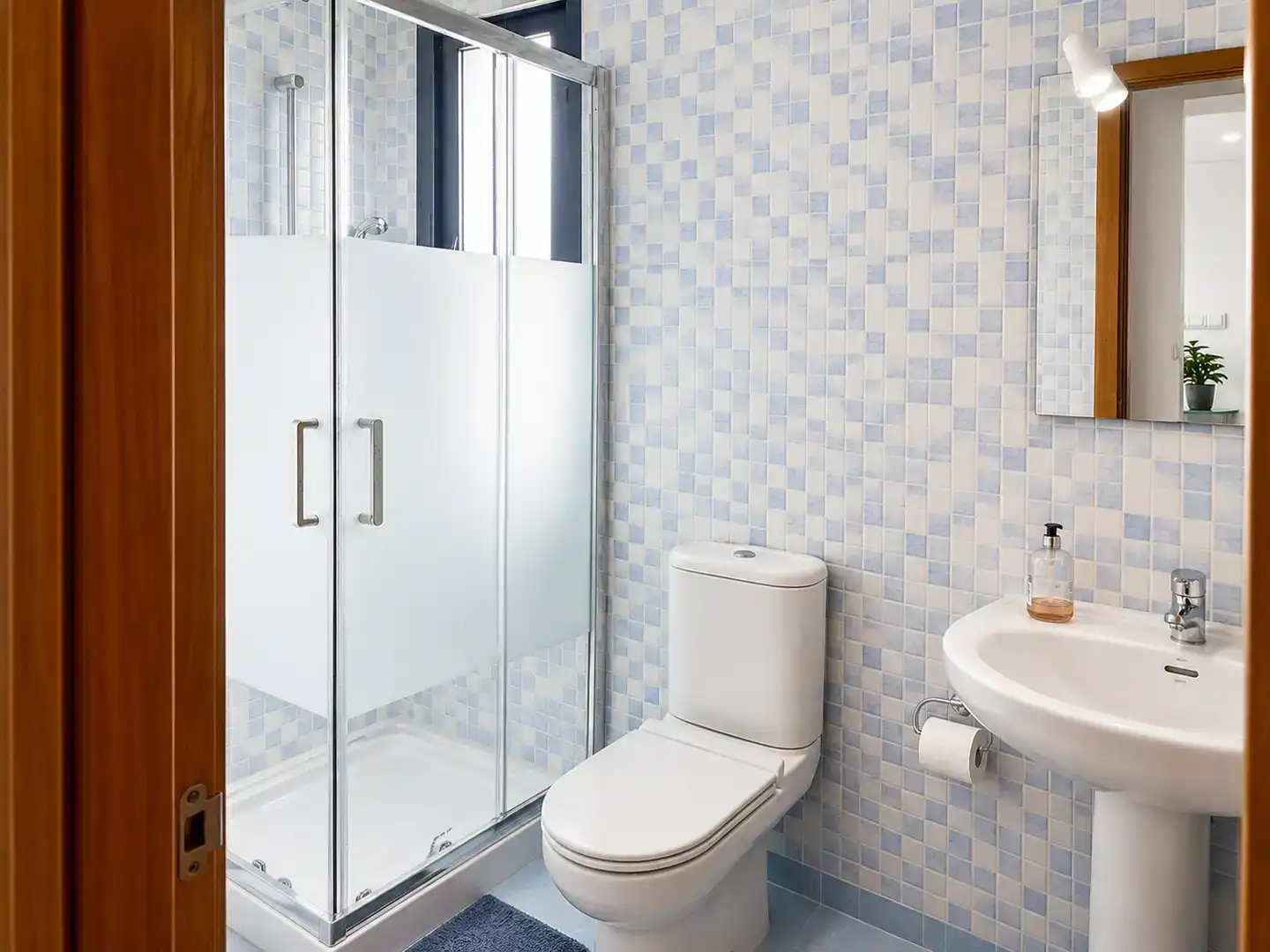 Bathroom of Flat for rent in El Puerto