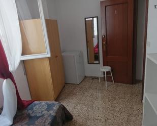 Dormitori de Casa o xalet per a compartir en Alicante / Alacant amb Balcó