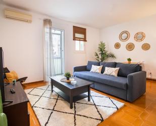 Living room of Apartment to rent in  Barcelona Capital  with Air Conditioner and Balcony