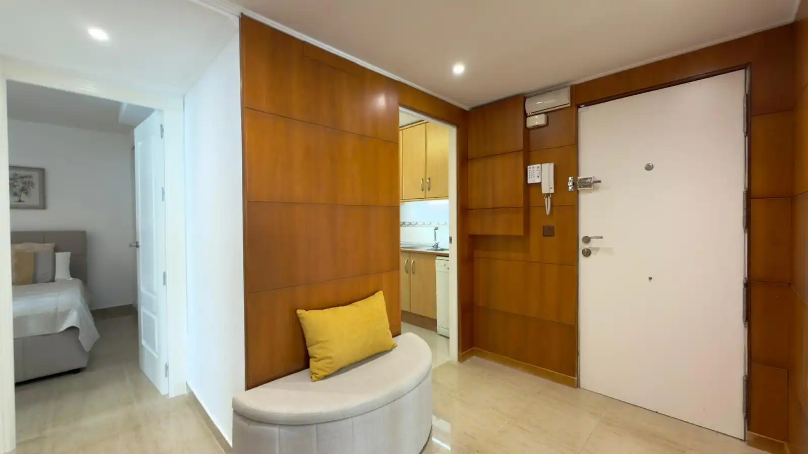 Wohnung zum Verkauf in Benidorm mit Klimaanlage, Heizung und Terrasse