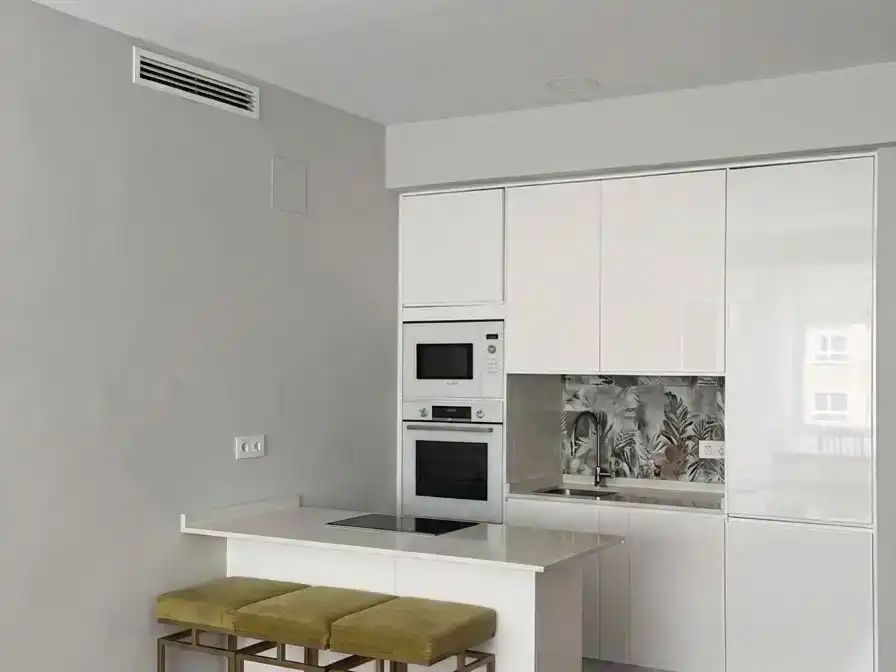 Küche von Wohnung zur Miete in  Madrid Capital mit Klimaanlage und Balkon