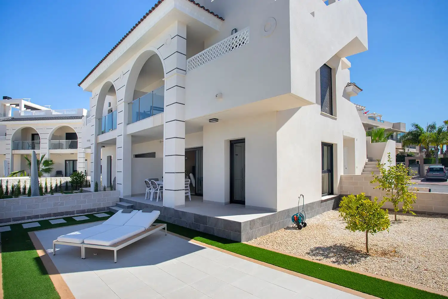 Vista exterior de Planta baja en venta en Rojales con Aire acondicionado, Terraza y Piscina