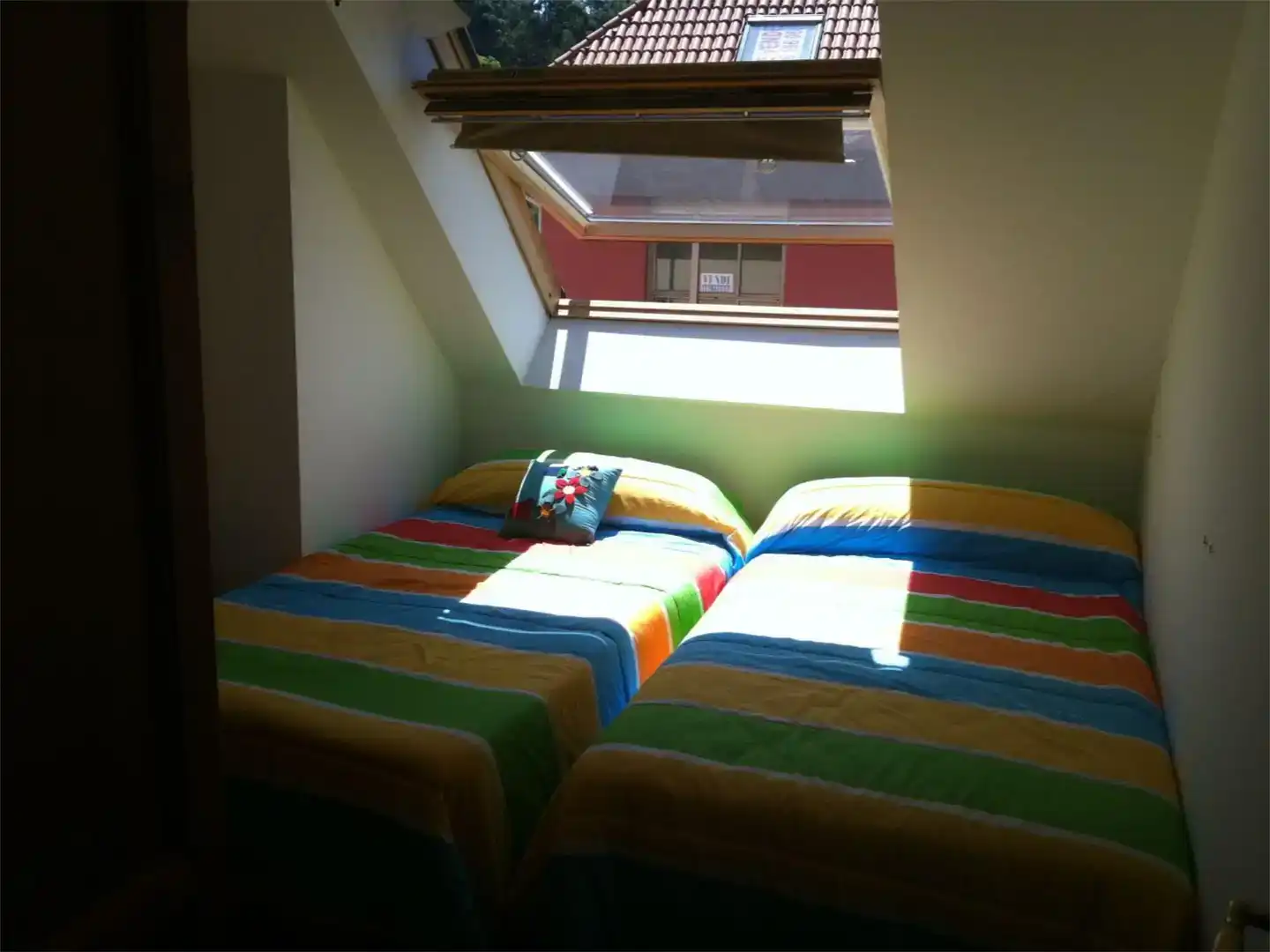 Schlafzimmer von Wohnung zur Miete in Miño mit Parkett und Möbliert