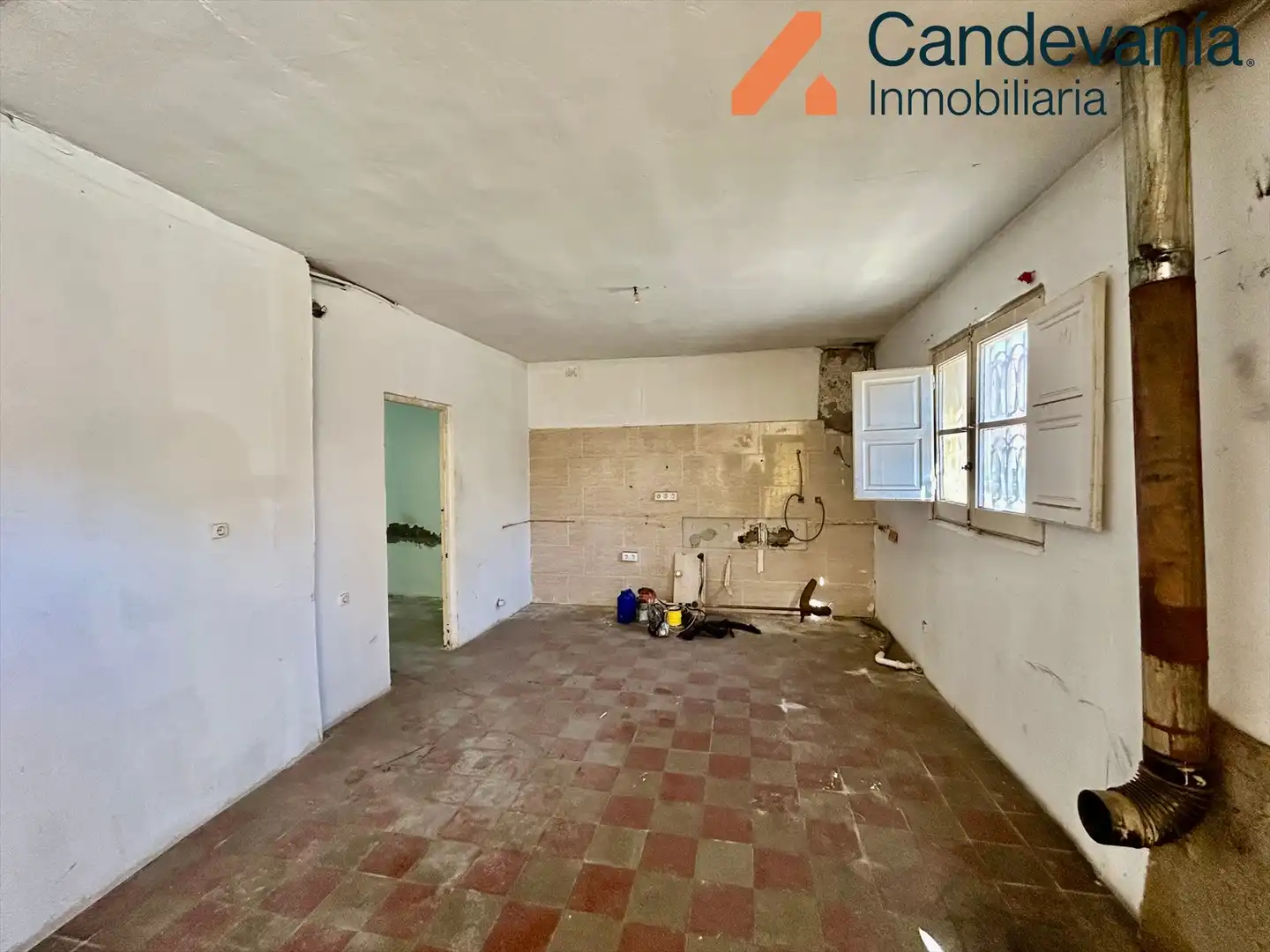 Cuina de Casa o xalet en venda en Zuera amb Jardí privat
