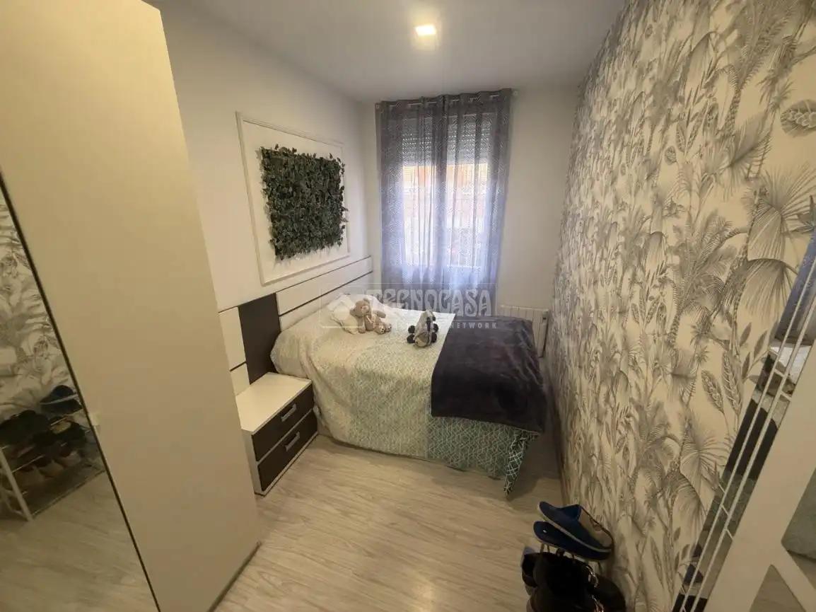 Schlafzimmer von Wohnung zum Verkauf in Madrid