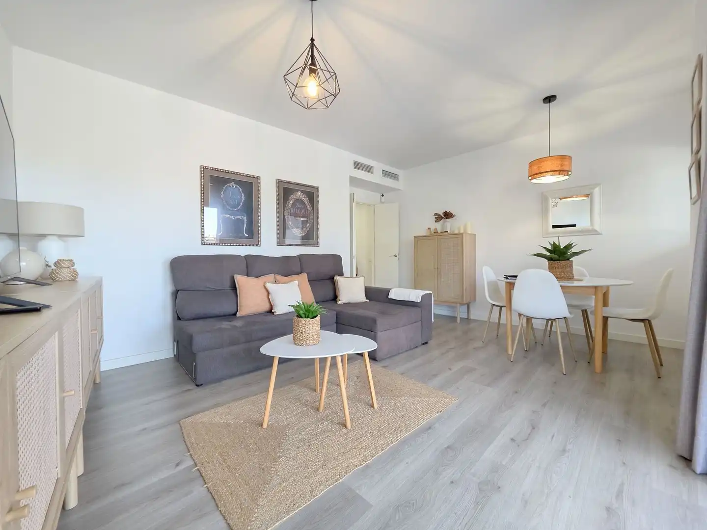Flat with pool for sale in Calle Mónaco 4, imagen 5