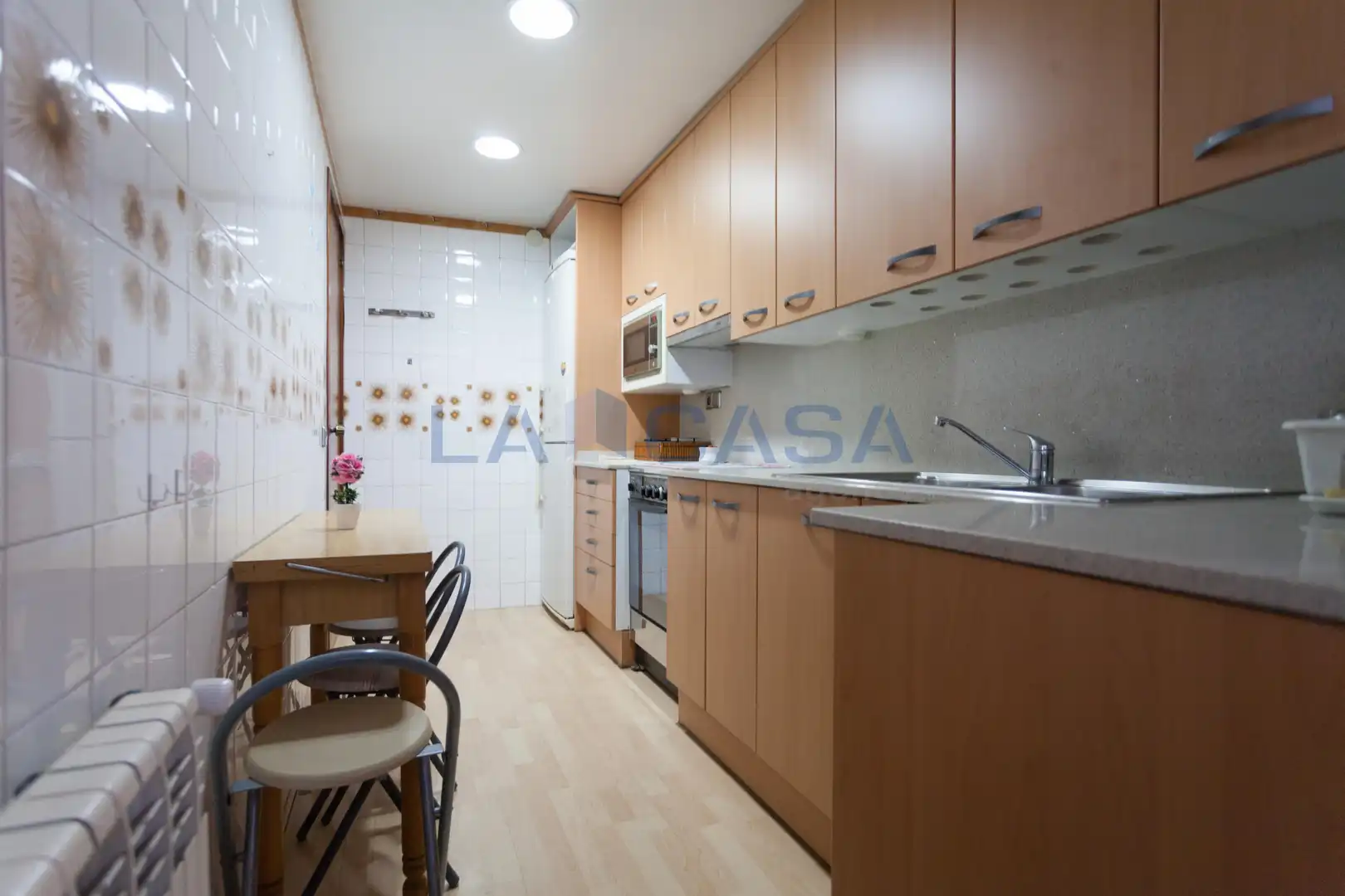 Küche von Wohnung zum Verkauf in L'Hospitalet de Llobregat mit Balkon