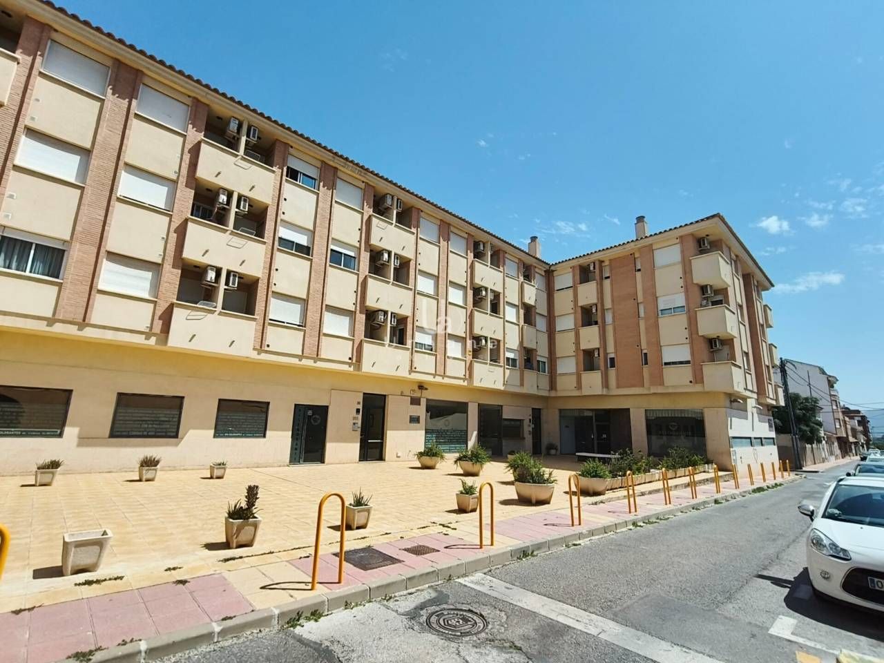 Vista exterior de Local en venta en  Murcia Capital