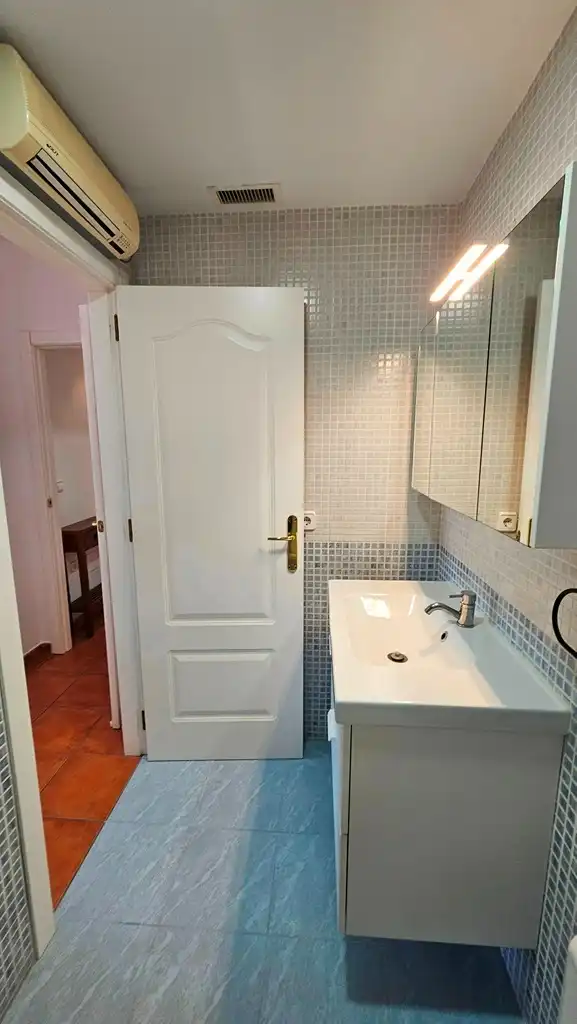 Badezimmer von Wohnung zur Miete in Molina de Segura mit Klimaanlage, Heizung und Möbliert