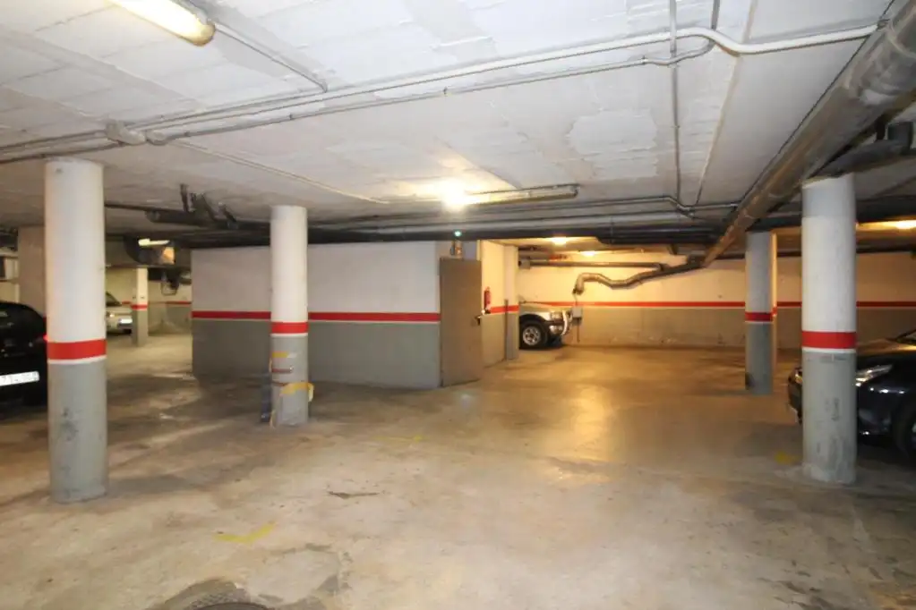 Parking with lift for sale in IBERICA, imagen 3