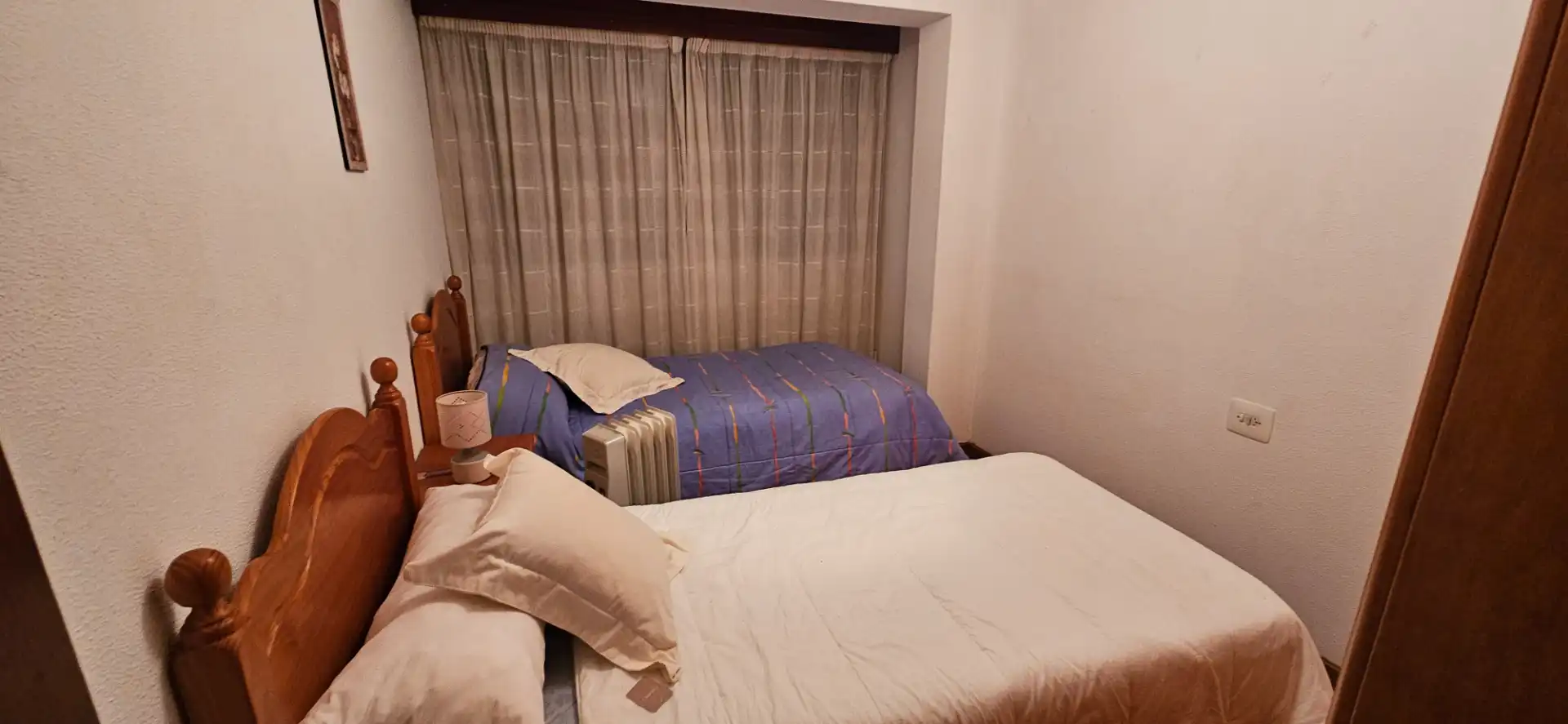Schlafzimmer von Wohnung zum Verkauf in Ferrol mit Möbliert