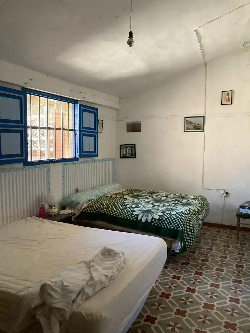 Habitación de Casa adosada en venta en Chella, Valencia
