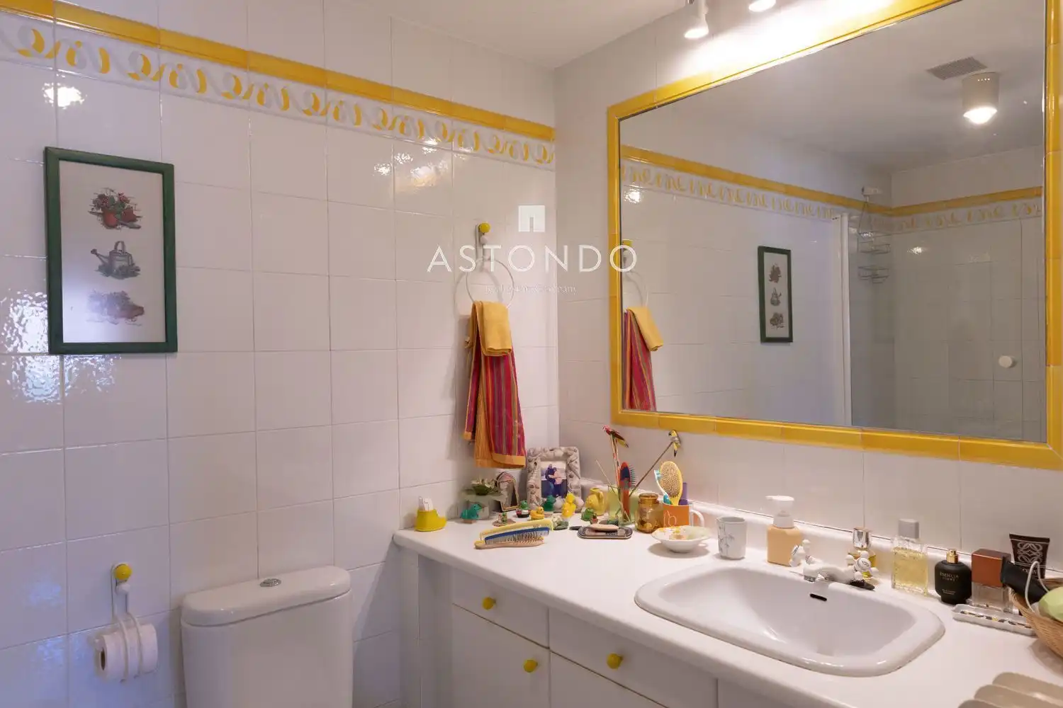 Bathroom of Houses for sale in Madrid  with Air Conditioner, Heating and Terrace