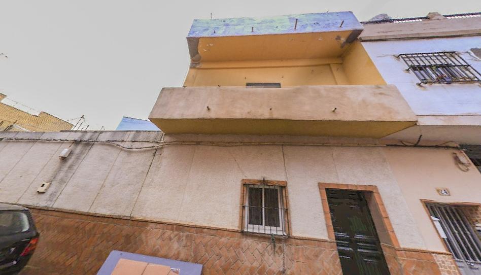 Foto 1 de Pis en venda a La Plata, Sevilla