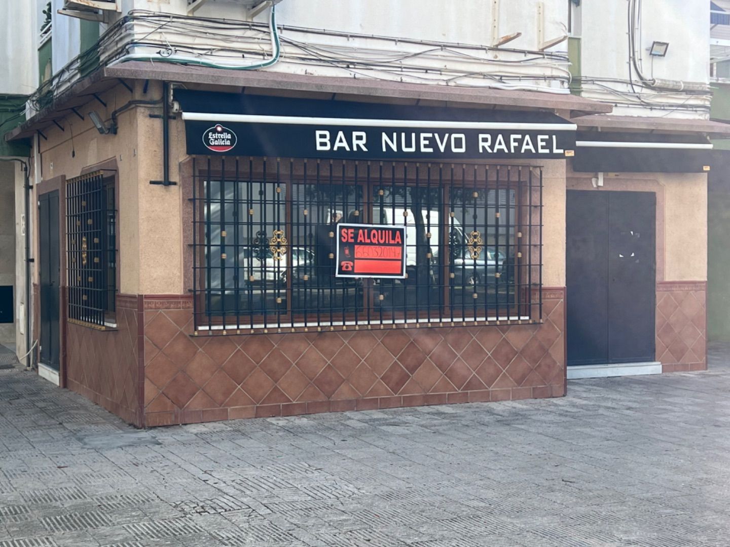 Local de lloguer en Jerez de la Frontera amb Aire condicionat, Calefacció i Terrassa