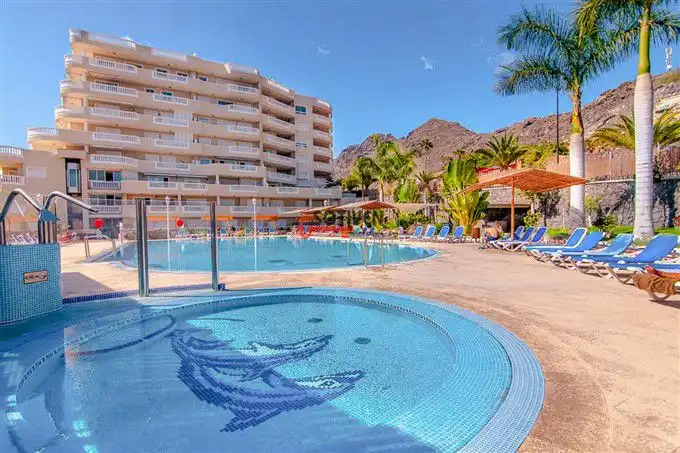 Piscina de Apartamento de alquiler en Acantilados de Los Gigantes