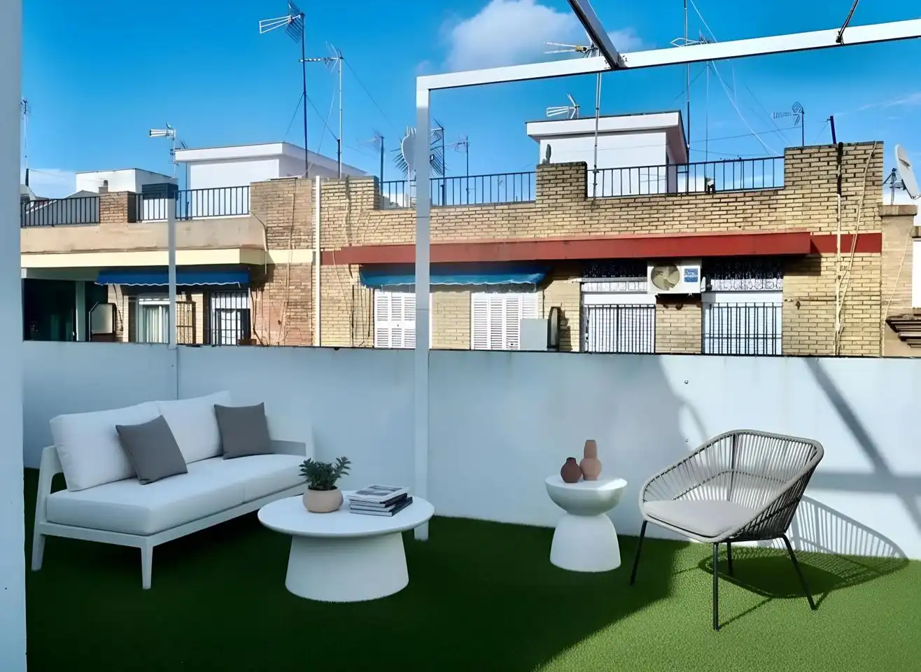 Terraza de Casa adosada en venta en Sevilla con Aire acondicionado, Calefacción y Parquet