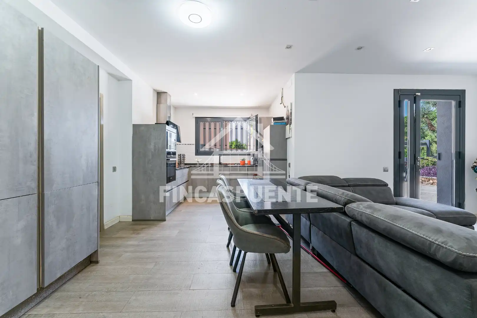 Casa o chalet en venta en Tiana con Jardín privado, Terraza y Piscina