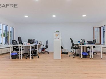 Oficina con ascensor en venta en Calle de Modesto Lafuente
