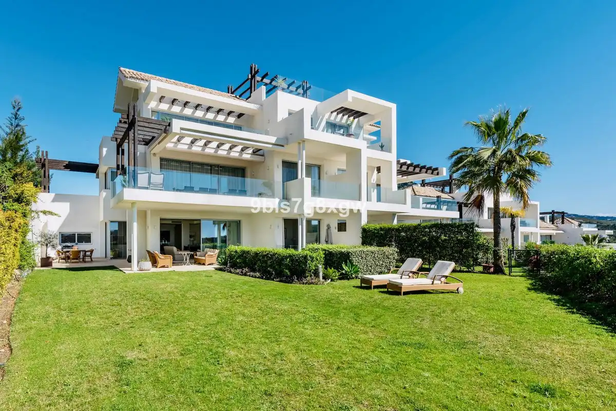 Apartament amb jardí en venda a Montemayor - Marbella Club