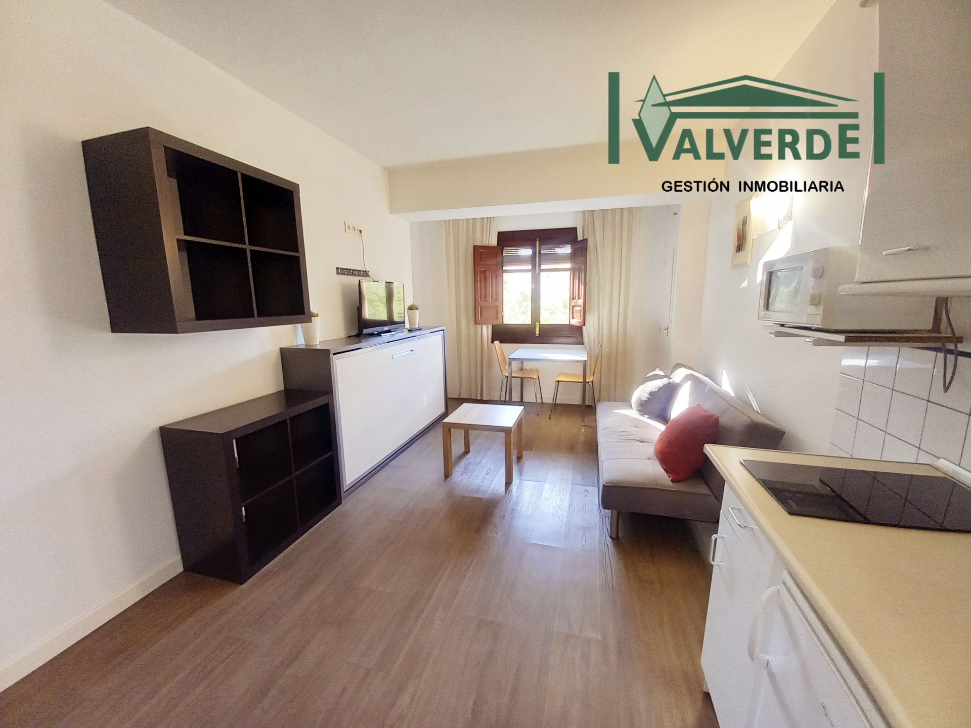 Living room of Study to rent in  Granada Capital  with Furnished, Washing machine and Microwave