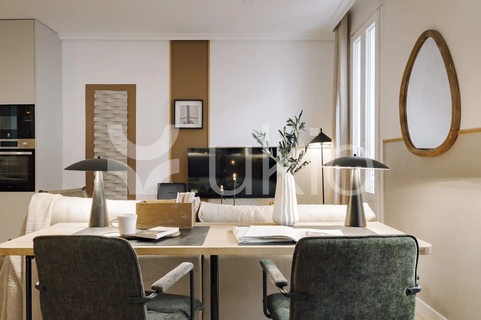 Sala de estar de Apartamento de alquiler en Madrid con Aire acondicionado, Calefacción y Amueblado
