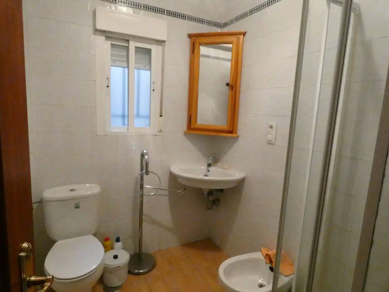 Flat for rent in Calle COVARRUBIAS, Avenida Europa - San Antón