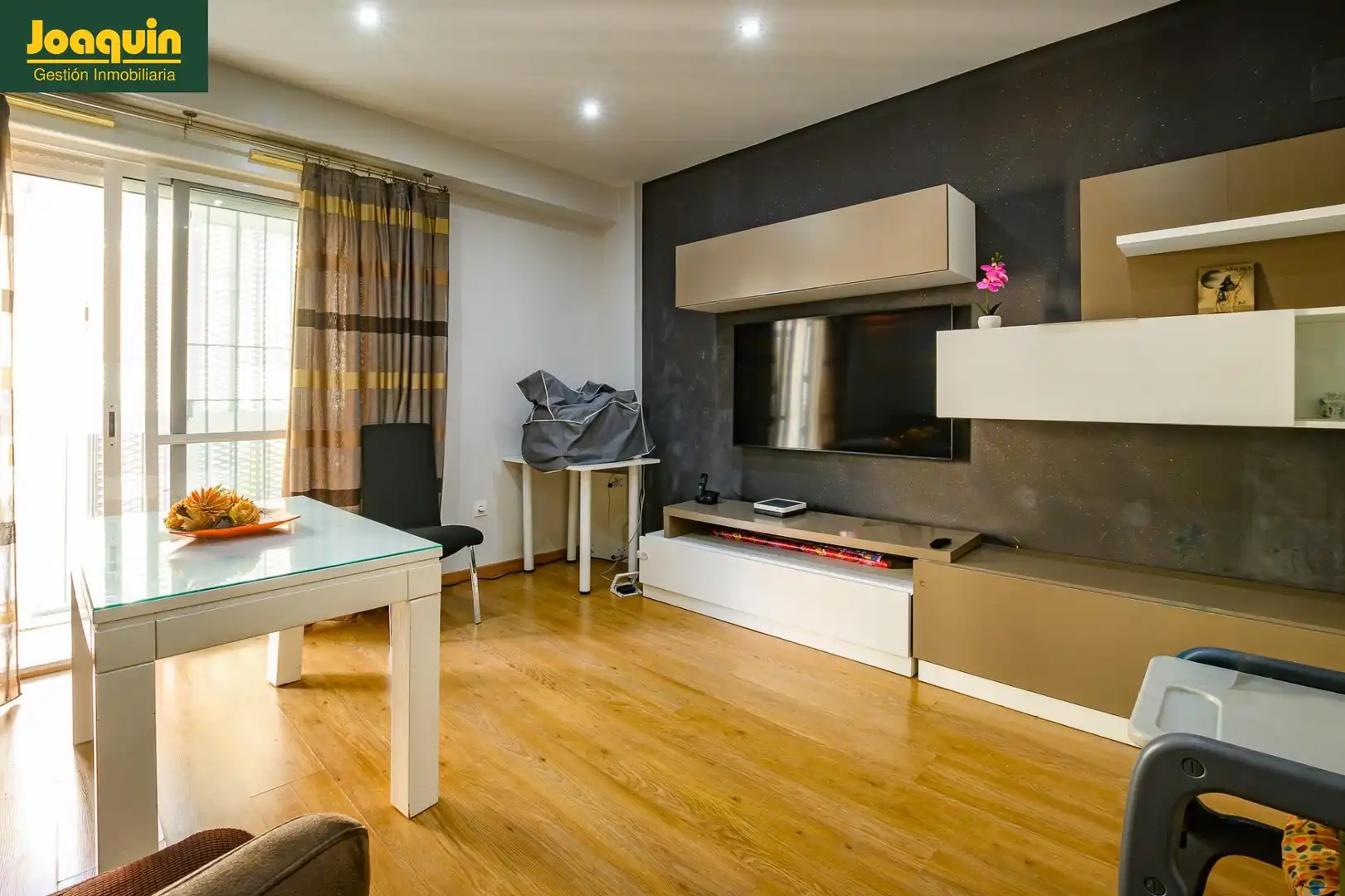 Living room of Flat for sale in Córdoba  with Air Conditioner, Heating and Terrace